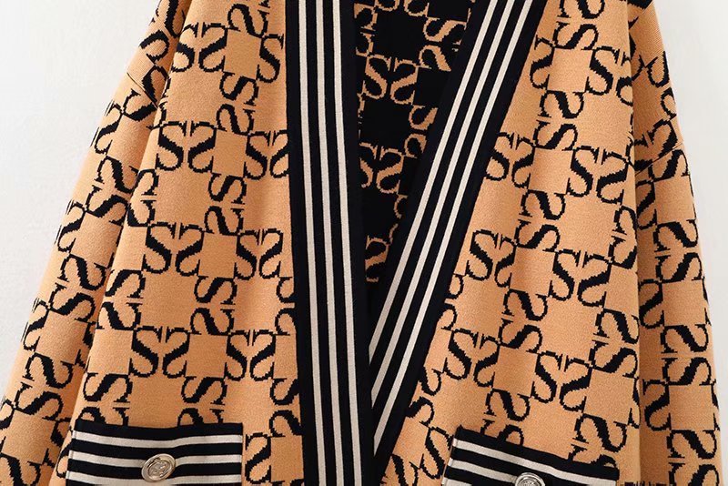 Knitted cardigan jacket Path of Threads