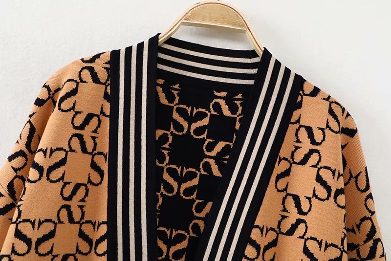 Knitted cardigan jacket Path of Threads